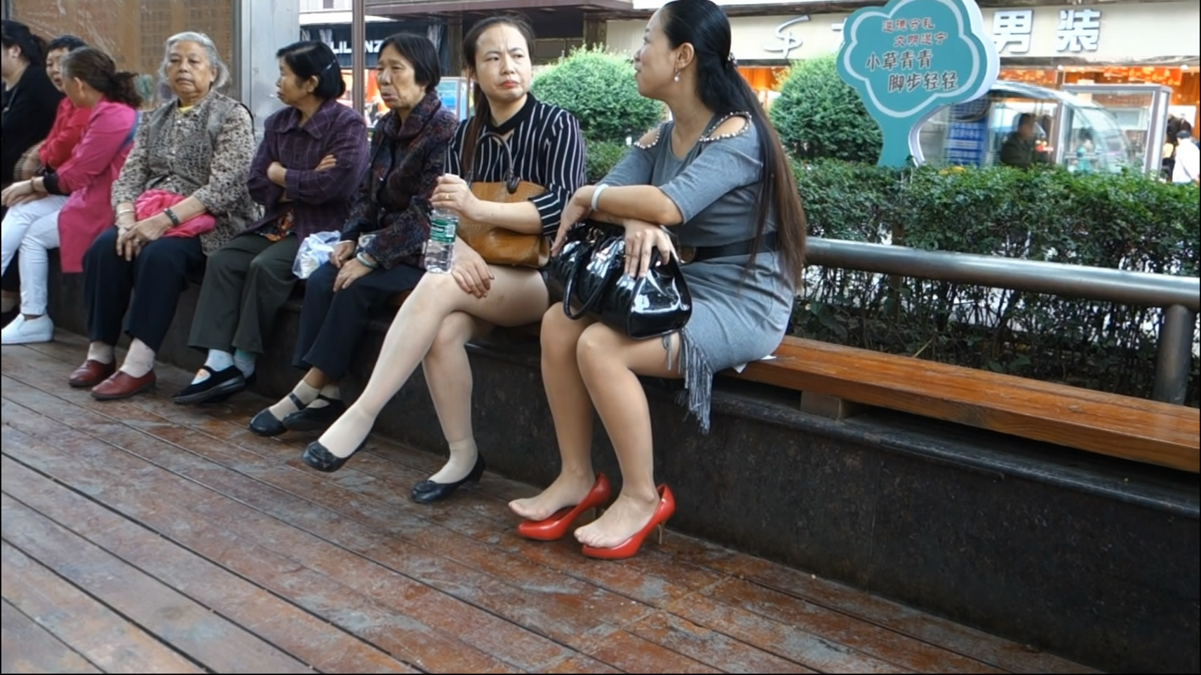 streetsnapnylon[00 00 51][20181205 212751 7]